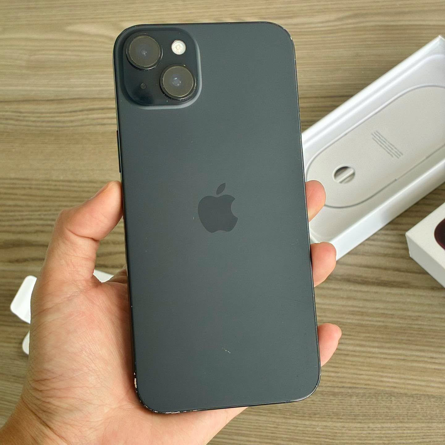 iPhone 15 Plus 
